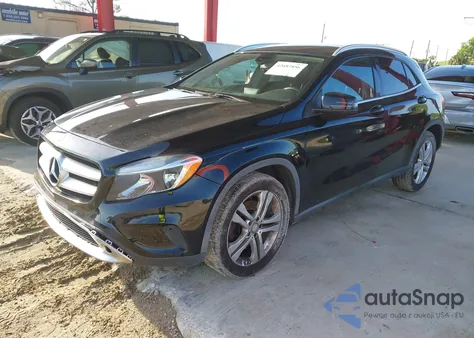 2015 Mercedes-Benz Gla 250 4Matic z USA, uszkodzony, nr VIN WDCTG4GB7FJ033114